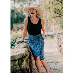 RipSkirt Hawaiian Hibiscus Floral‎ Print Sarong Skirt Cover Up Blue L/G